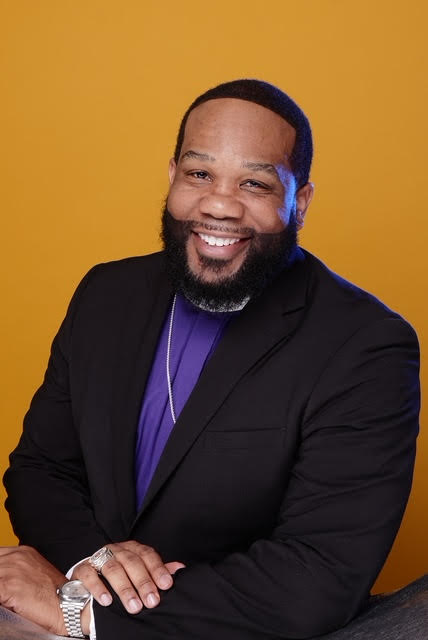 Overseer D'Maine Freeland